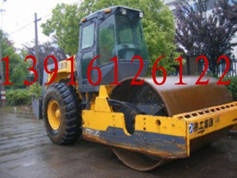 Supplies Two Bulldozer Two Car Loader Two Crane Two Engineering Machineries 